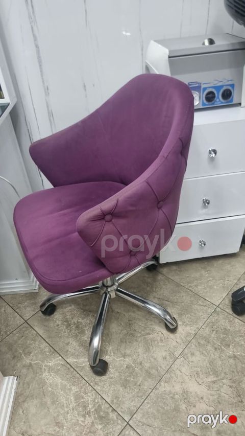 Aygun 80 azn.Salon Kireslosu satılır. Kireslo enib qalxır .Unvan — Digah