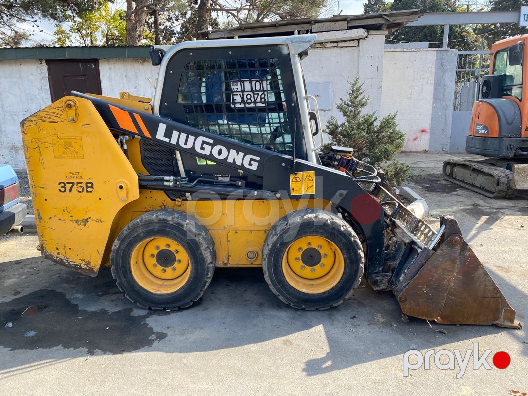 Mini yükləyici və bobcat icarəsi — Avtomobil icarəsi, Bakı (4)