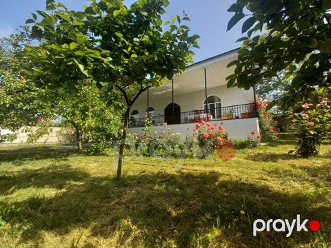 Bağ evi kirayə verilir, 120 m², Şəki Marxal yolu — Şəki
