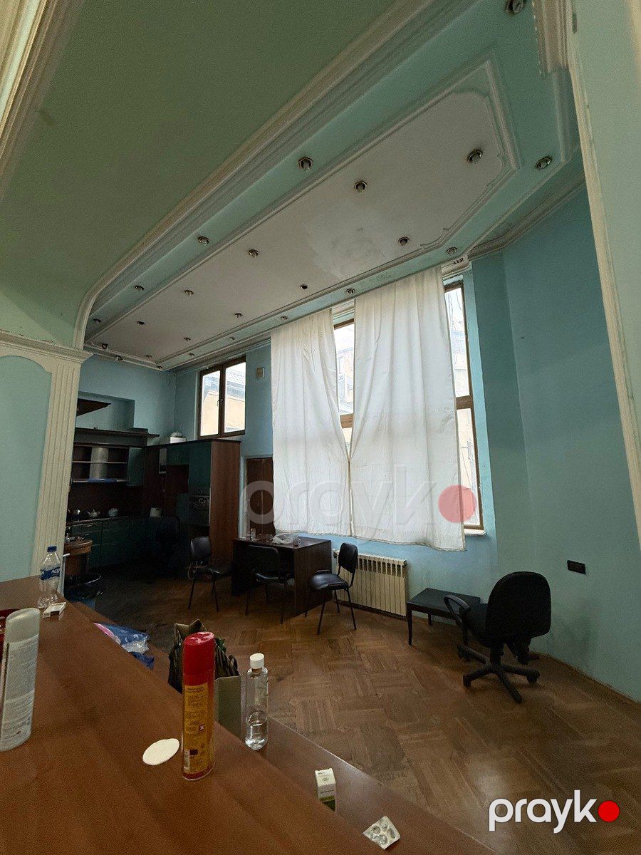 Satılır 6 otaqlı köhnə tikili 240 m² — Mənzil, Bakı (7)