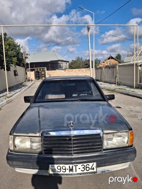 Mercedes-Benz 190 (W201) sedan Endirim Olacaq - Kuzov: 4 qapılı — Ağsu