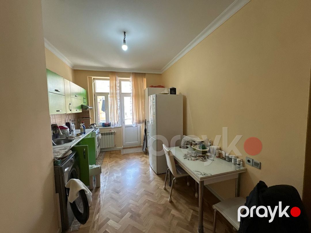 Satılır 2 otaqlı köhnə tikili 89 m² — Mənzil, Bakı (9)