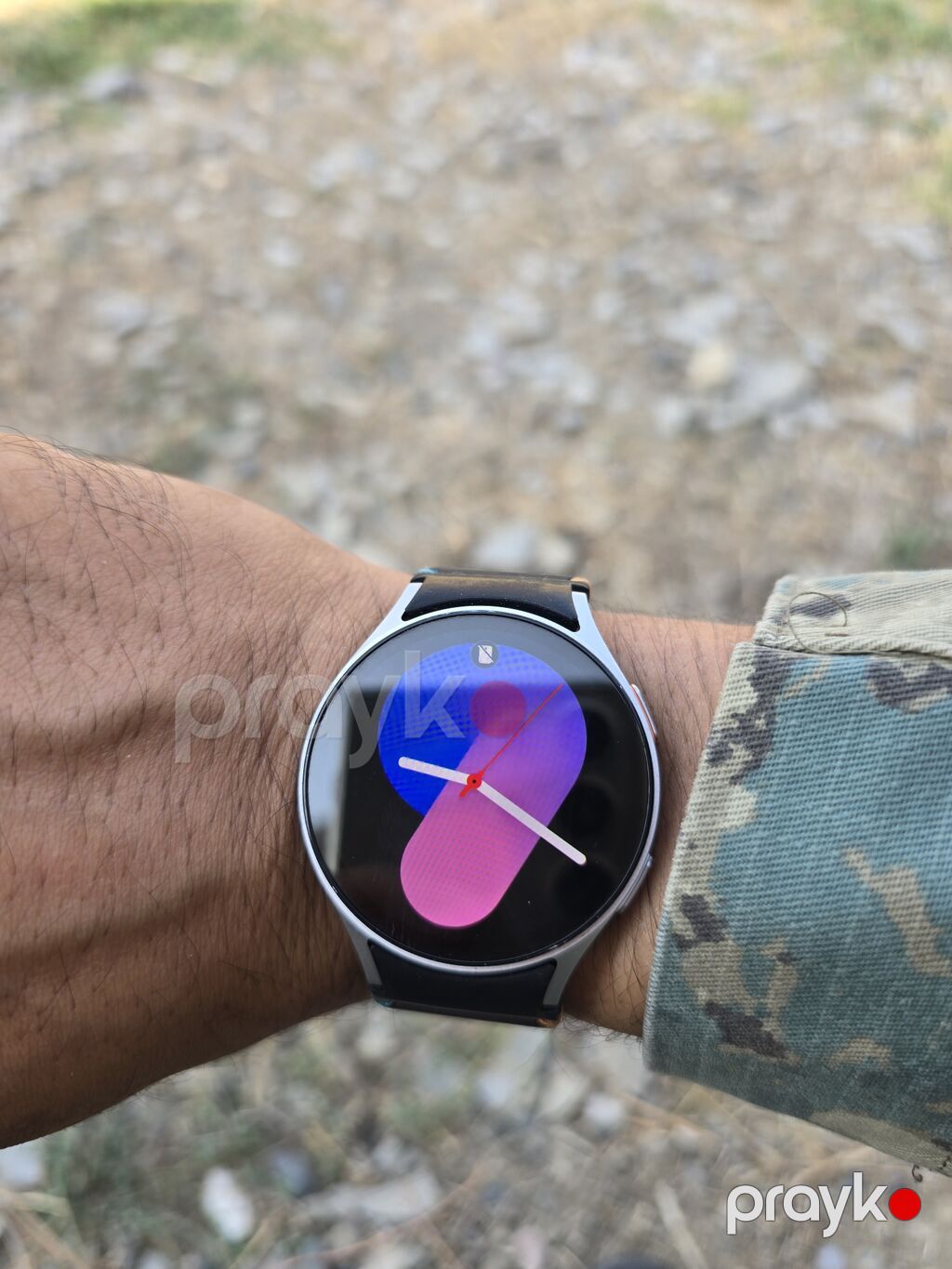 Ağıllı saat – dairəvi AMOLED ekranlı, incə metal korpuslu model. Qara — Ağıllı saatlar, Bakı (2)