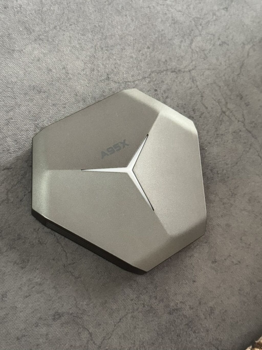 A95X Android TV Box Xüsusiyyətlər: - Model: A95X (fotoşəkildəki — TV qabları və media pleyer, Bakı (2)