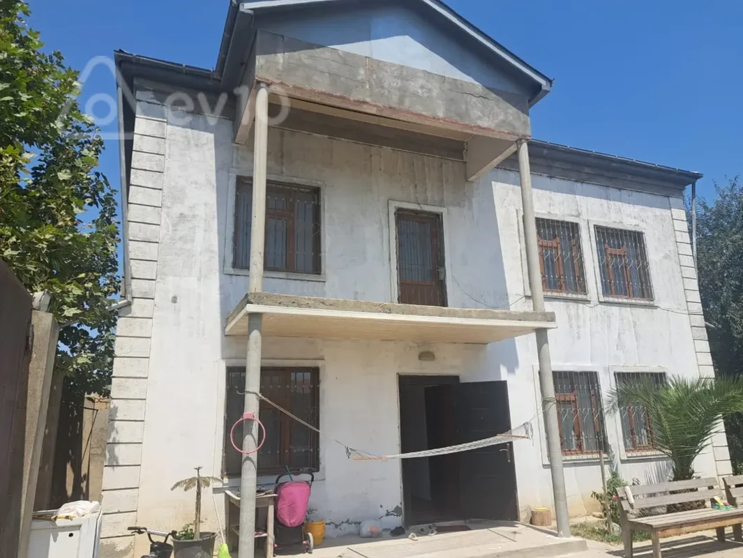 5 otaqlı həyət evi, 200 m², Saray qəsəbəsi — Ev, villa, Bakı (9)