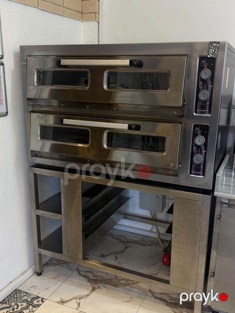 Pizza sobasi ucun profsional nerj masa 120/80 .Qiymet 250 azn Unvan — Bakı