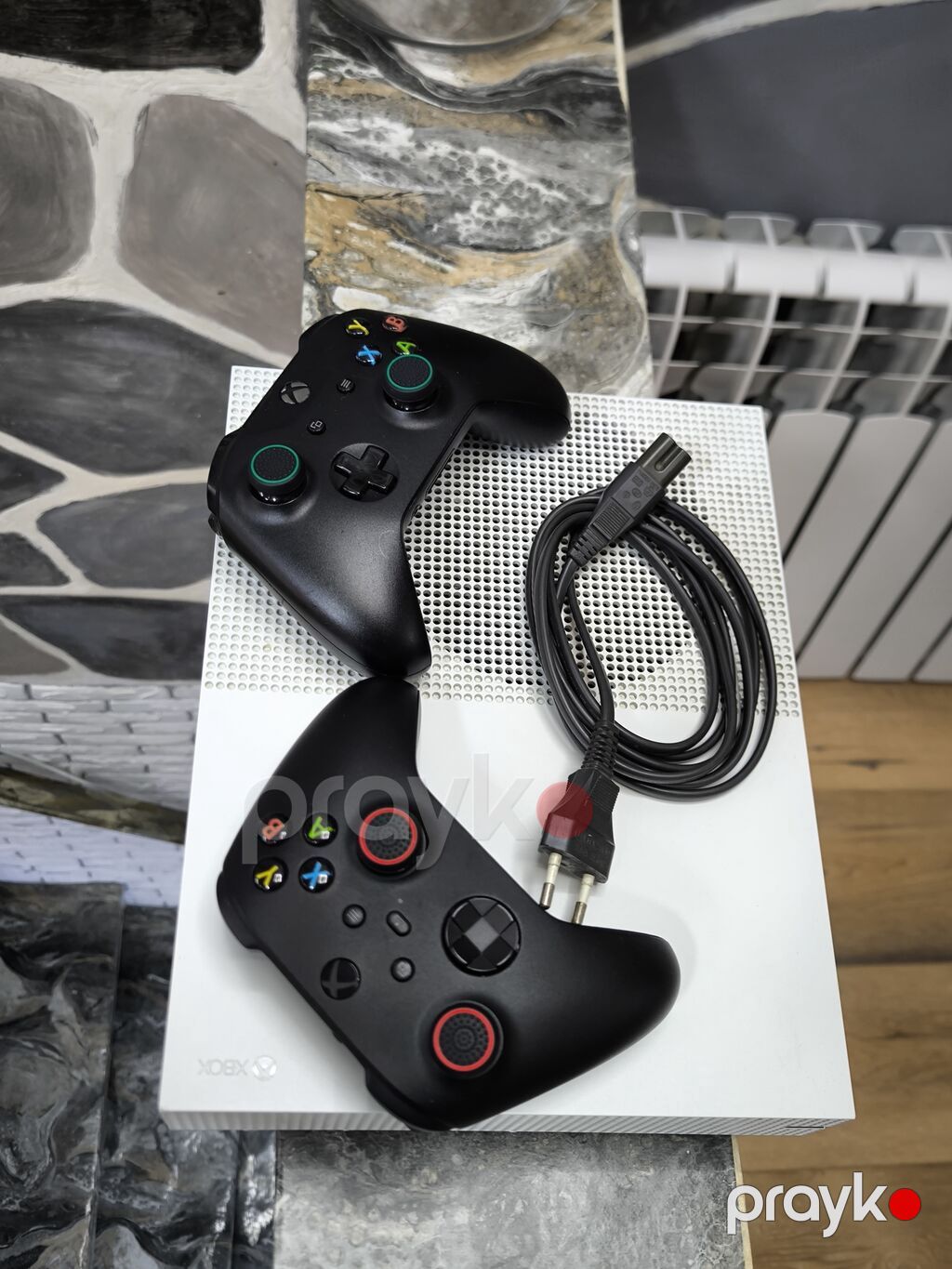 Xbox One S 500GB satılır. Əla vəziyyətdədir, problemsiz işləyir — Oyun konsolları, Bakı (4)