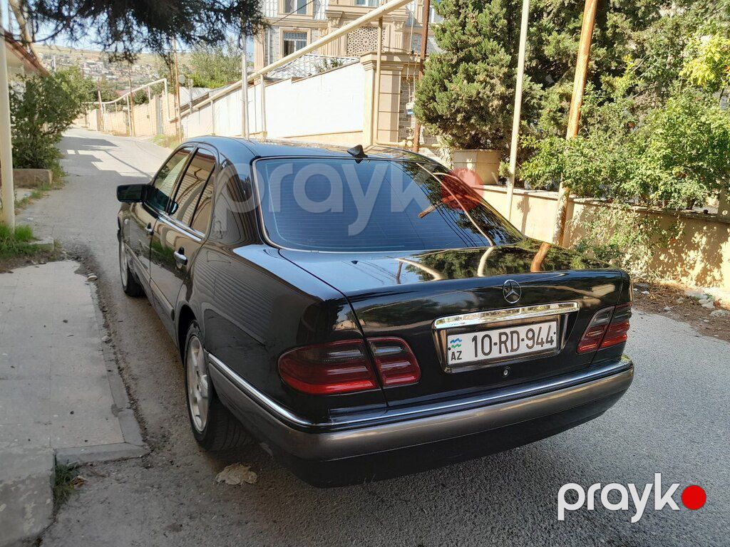Mercedes E 300, 3.0 L, 1998 il, 300 000 km — Avtomobillər, Bakı (4)
