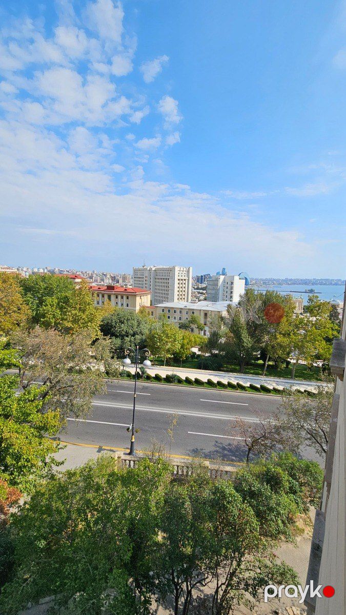 Satılır 1 otaqlı köhnə tikili 35 m² — Mənzil, Bakı (3)