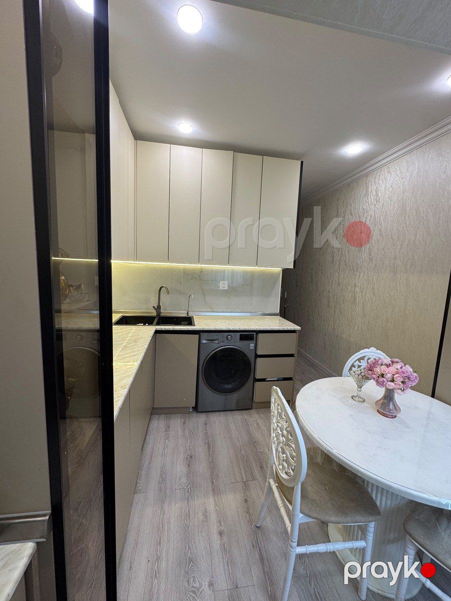 Satılır 4 otaqlı köhnə tikili 100 m² — Mənzil, Bakı (2)