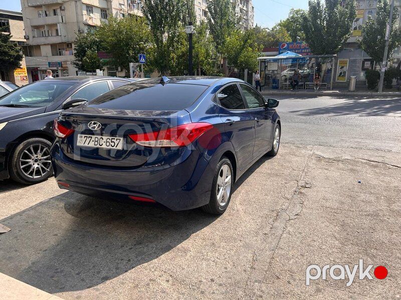Hyundai Elantra 2018 — Minik avtomobili icarəsi, Bakı (2)