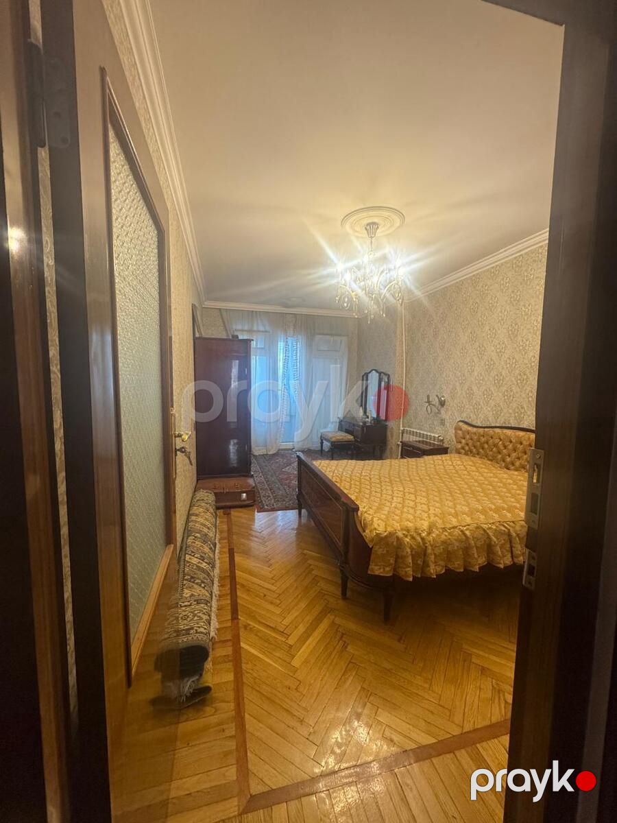 Satılır 4 otaqlı köhnə tikili 100 m² — Mənzil, Bakı (3)