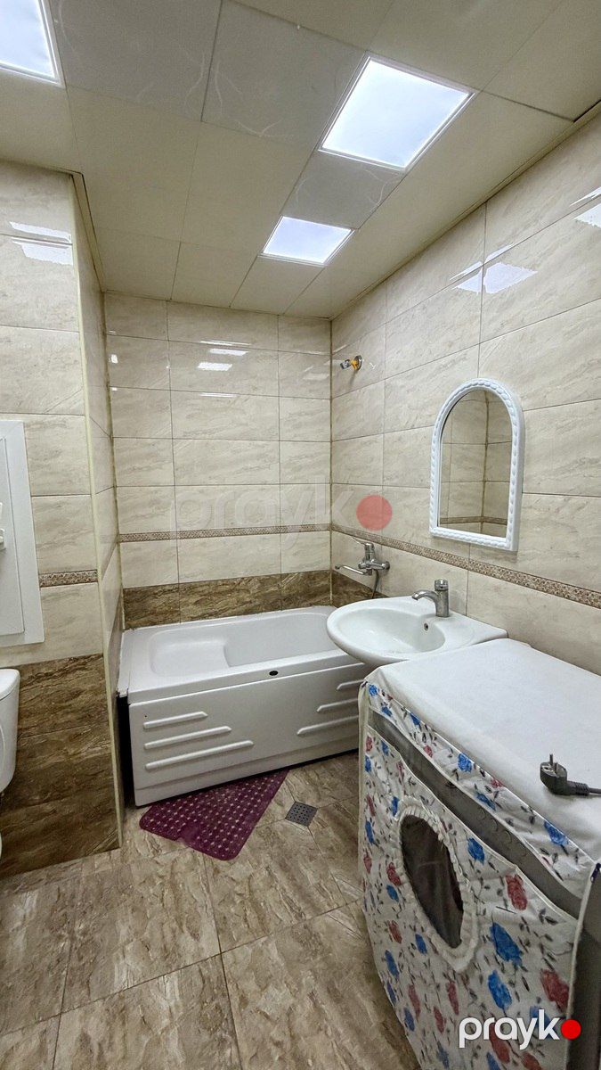 Satılır 2 otaqlı köhnə tikili 62 m² — Mənzil, Bakı (12)