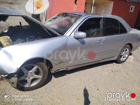 Mercedes E 240, 2.4 L, 1998 il, 450 000 km — Biləsuvar