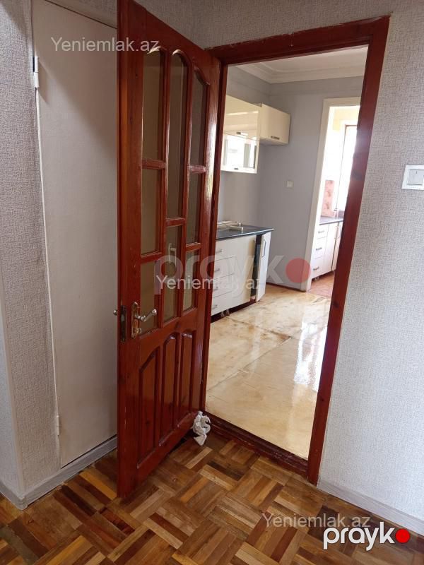 Satılır 3 otaqlı Bina evi menzil (Köhnə tikili), 100 m², Xətai rayonu — Mənzil, Bakı (12)