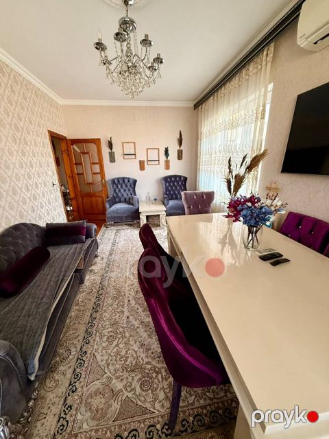 Satılır 3 otaqlı köhnə tikili 85 m² — Bakı
