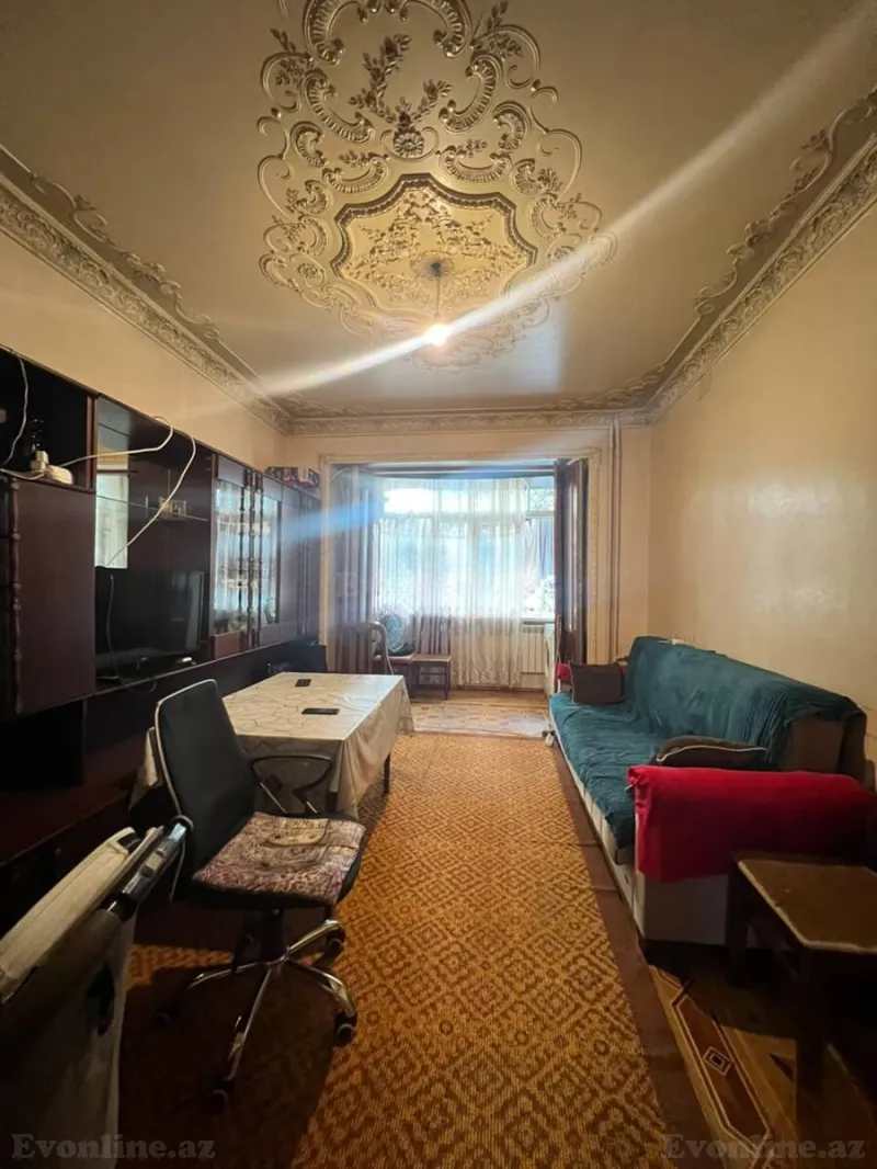 Satılır 2 otaqlı Mənzil Köhnə tikili 55 m² Bakı, Nəsimi r., 20 Yanvar m., 1-ci mikrorayon — Bakı