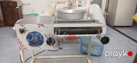 *Seva Xirdalan* İran istehsalı lavaş açan və lavaşi yayan verdanə — Bakı