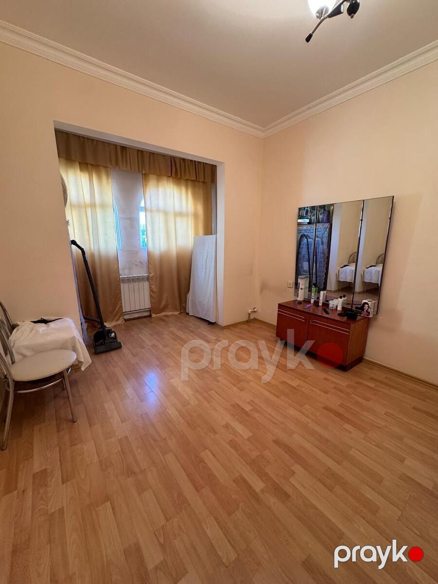Satılır 4 otaqlı köhnə tikili 110 m² — Mənzil, Bakı (10)