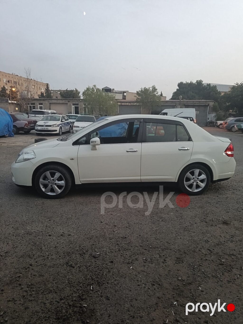Nissan Tiida: 1.6 l 2008 il Sedan — Avtomobillər, Digah (4)