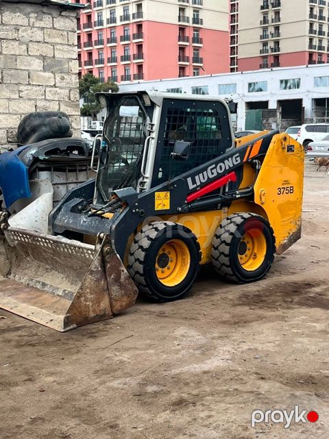 Mini yükləyici və bobcat icarəsi — Bakı