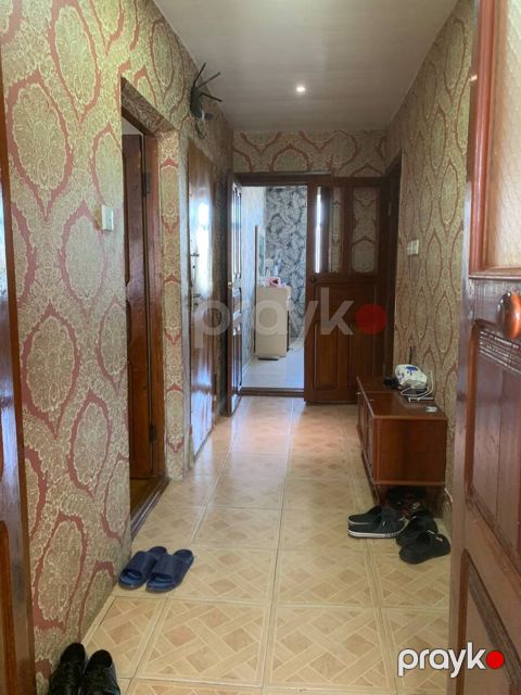 Satılır 2 otaqlı köhnə tikili 65 m² — Bakı