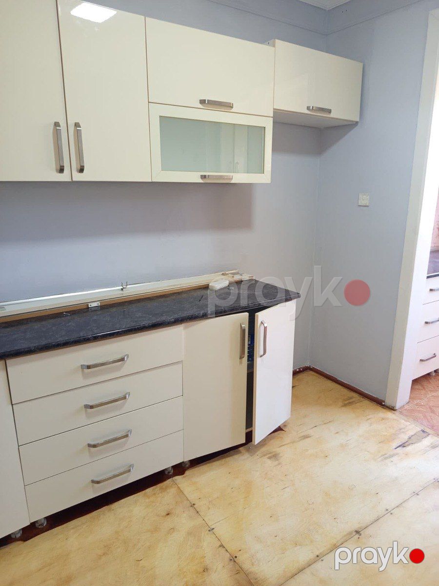 Satılır 3 otaqlı köhnə tikili 100 m² — Mənzil, Bakı (8)