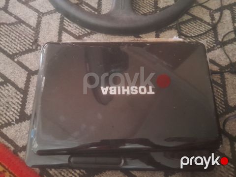 Noutbuk Toshiba — Bakı