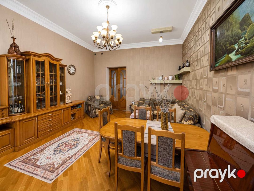 Satılır 4 otaqlı köhnə tikili 126 m² — Mənzil, Bakı (8)
