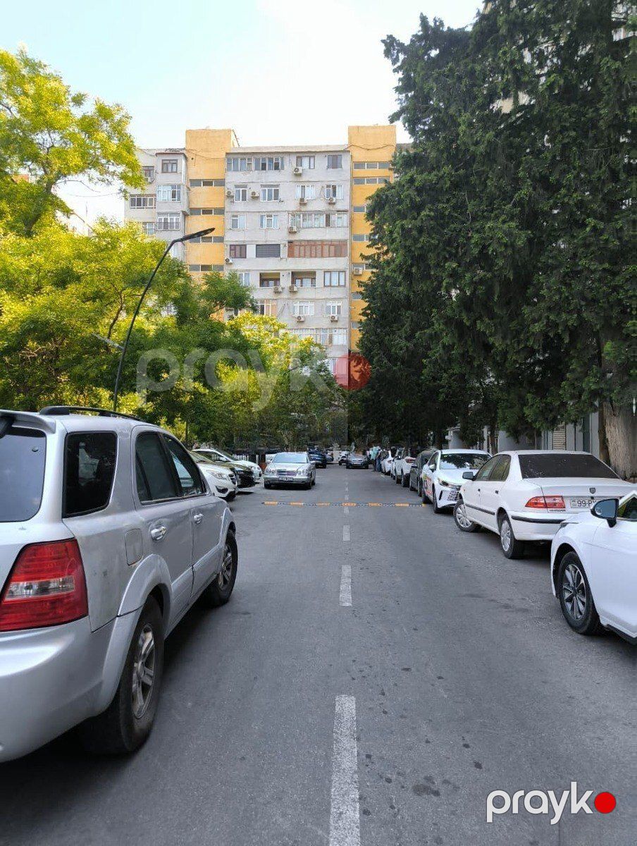 Satılır 1 otaqlı köhnə tikili 55 m² — Mənzil, Bakı (12)