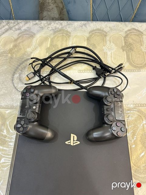 Ps 4 Pro 1 Tb Yaddaş. Hal hazirda Prosivkasiz modeldir. 10 azn odenis — Bakı