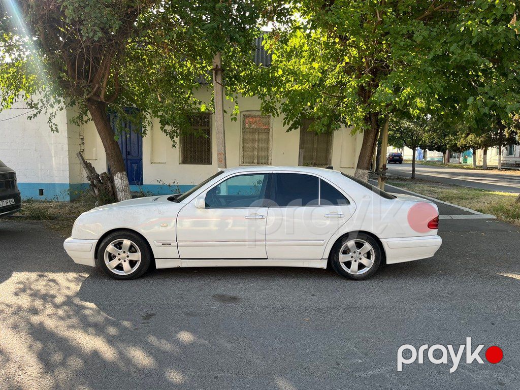 Mercedes E 300, 3.0 L, 1995 il, 300 000 km — Avtomobillər, Göyçay (2)