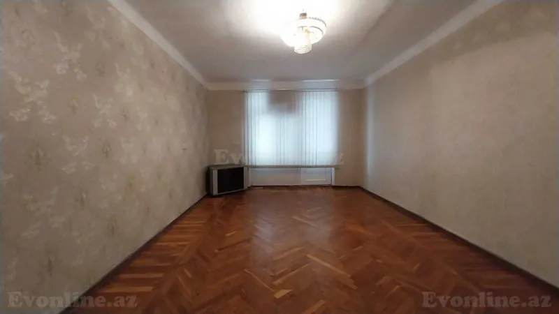 Satılır 3 otaqlı Mənzil Köhnə tikili 80 m² Bakı, Yasamal r., Elmlər Akademiyası m — Mənzil, Bakı (4)