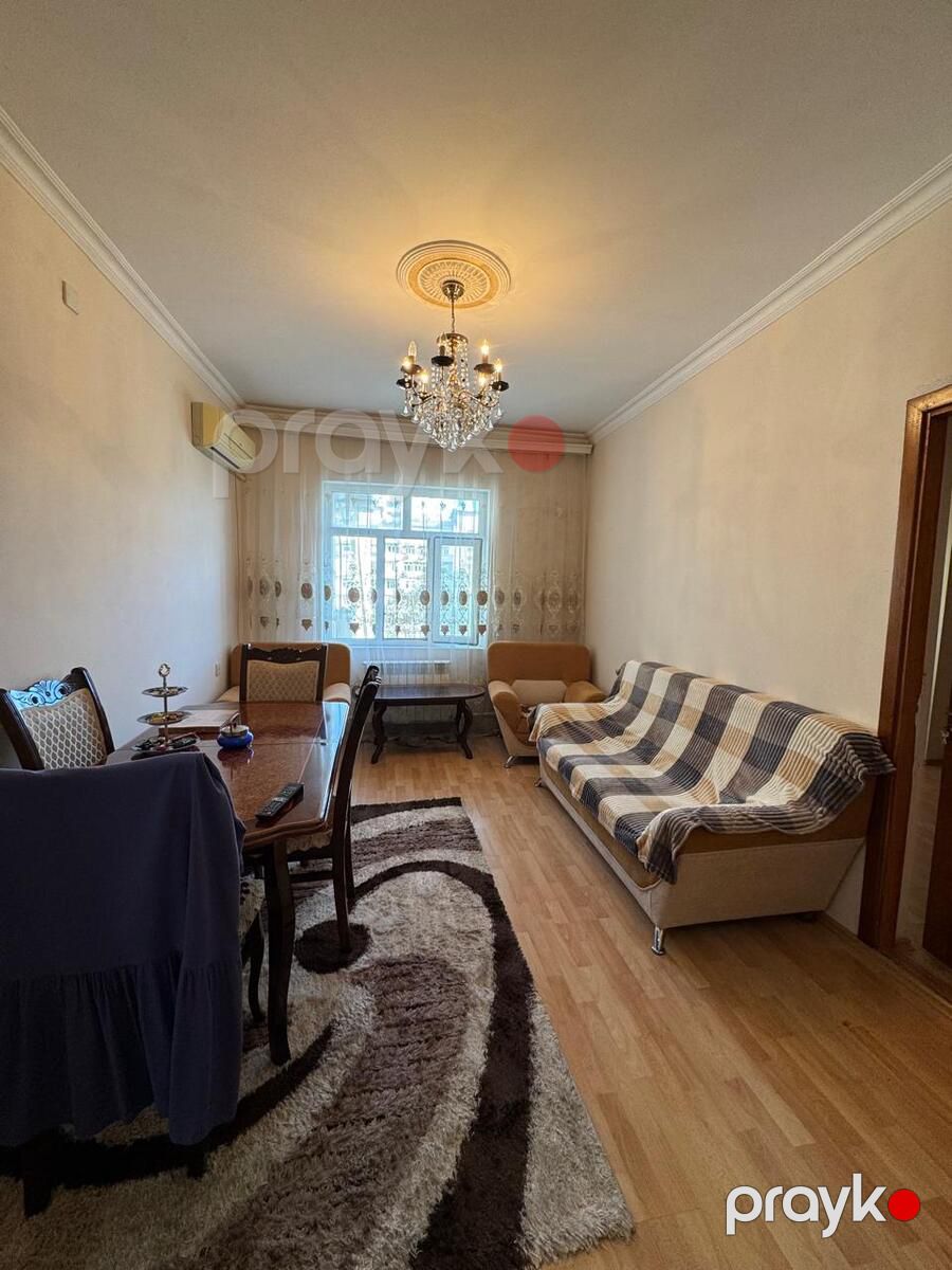 Satılır 4 otaqlı köhnə tikili 110 m² — Mənzil, Bakı (2)