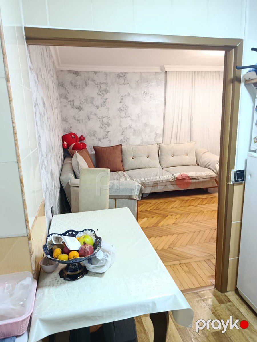 Satılır 4 otaqlı köhnə tikili 70 m² — Mənzil, Bakı (10)