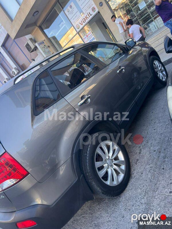 Kia Sorento, 2014 il — Minik avtomobili icarəsi, Bakı (5)