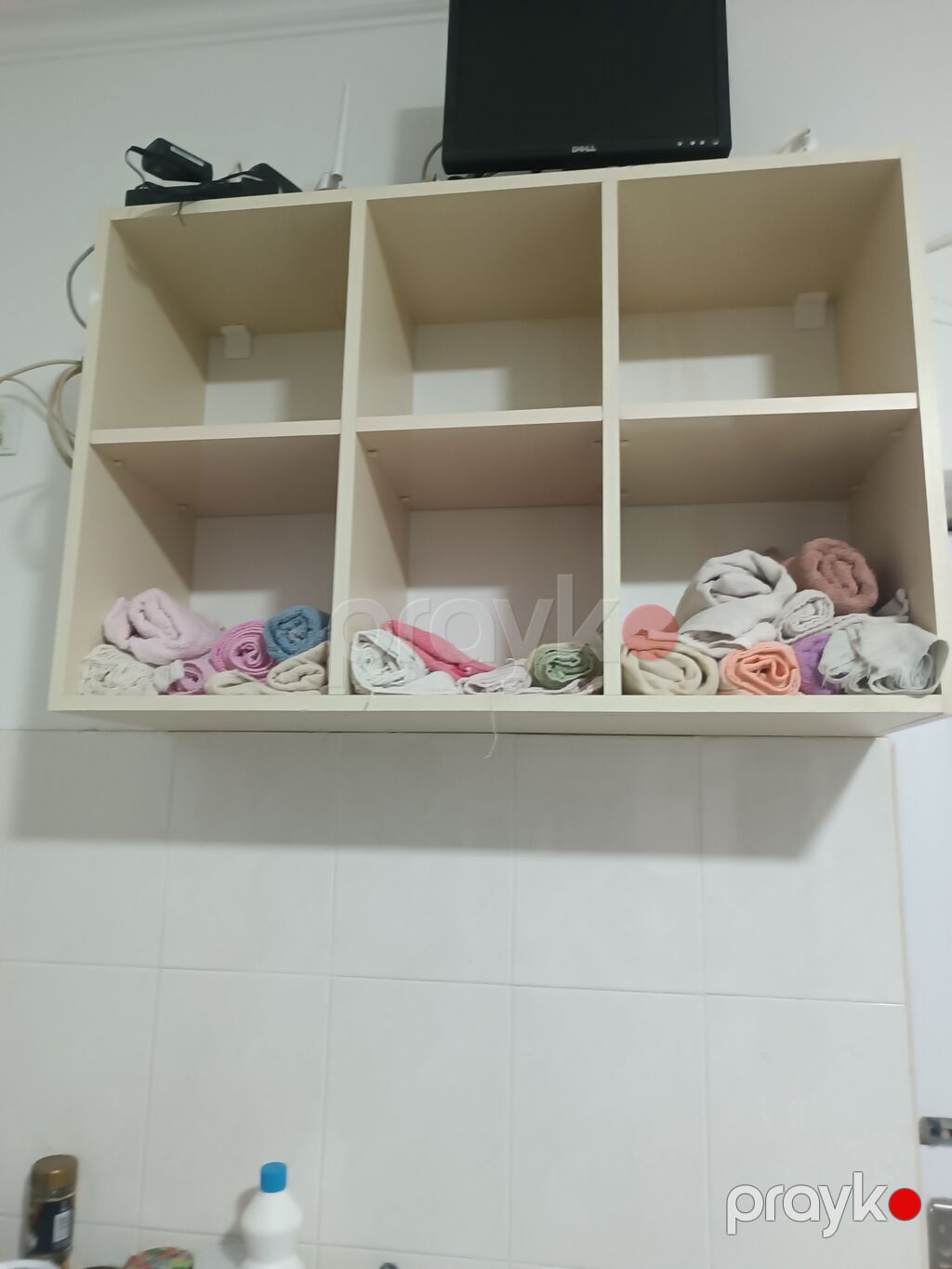 Divarlı rəf sistemi – 6 bölməli - Material: ağ/bej rəngli laminat MDF — Rəflər, Bakı (2)