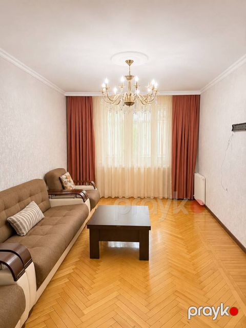 Satılır 3 otaqlı köhnə tikili 75 m² — Bakı