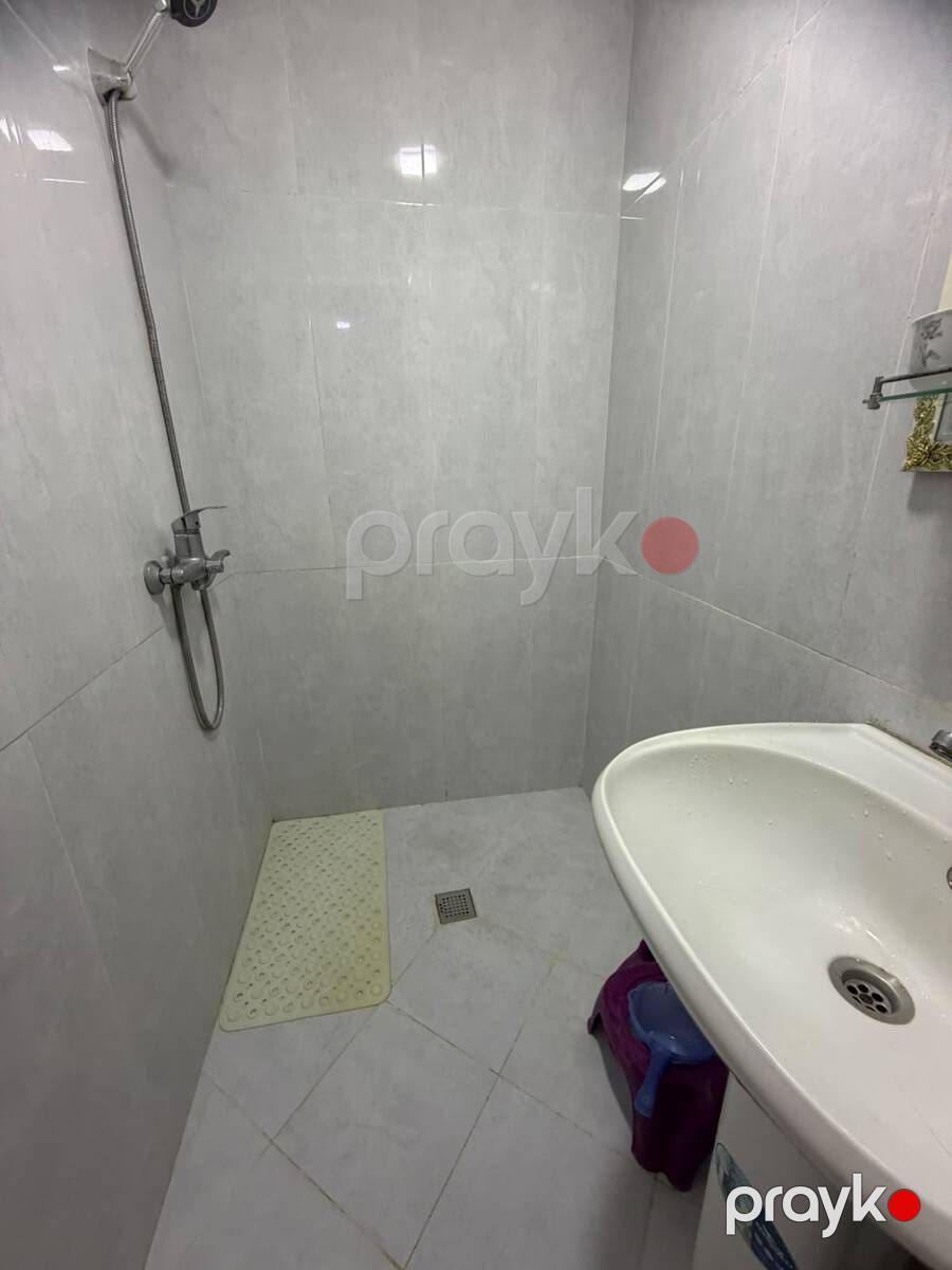 Satılır 4 otaqlı köhnə tikili 100 m² — Mənzil, Bakı (9)