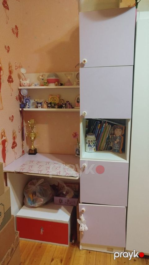 Çalışma masası — Bakı