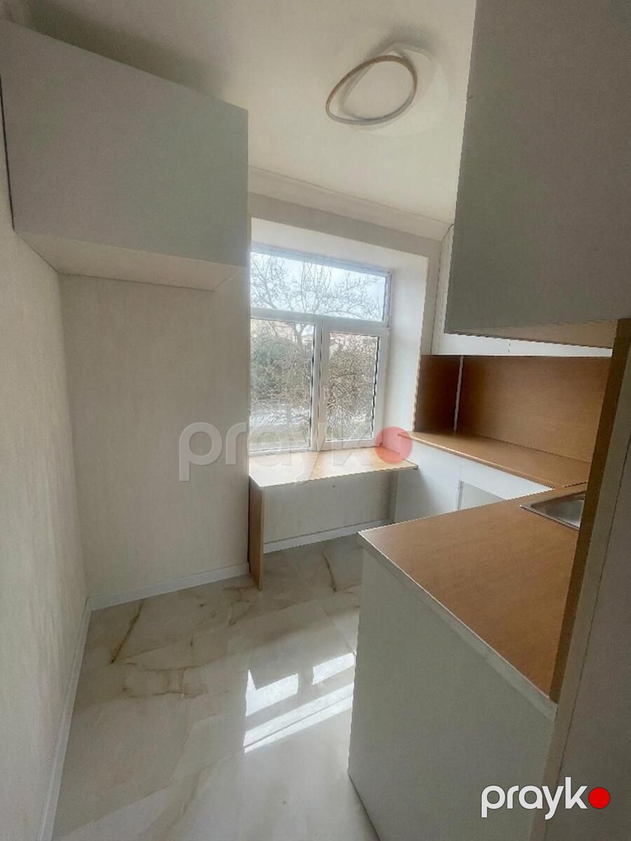 Satılır 2 otaqlı köhnə tikili 45 m² — Mənzil, Bakı (5)