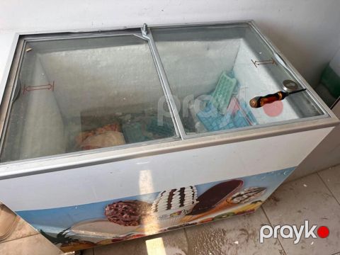 Derin dondurucu 350 Azn. Tam ishlek. Olchu 1metr. Unvan Seebreeze — Bakı