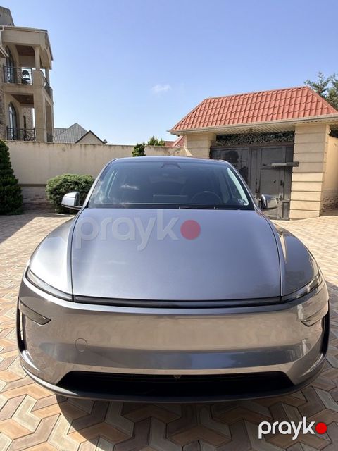 Tesla Model Y, 75 kWh, 2025 il, 3 790 km — Bakı