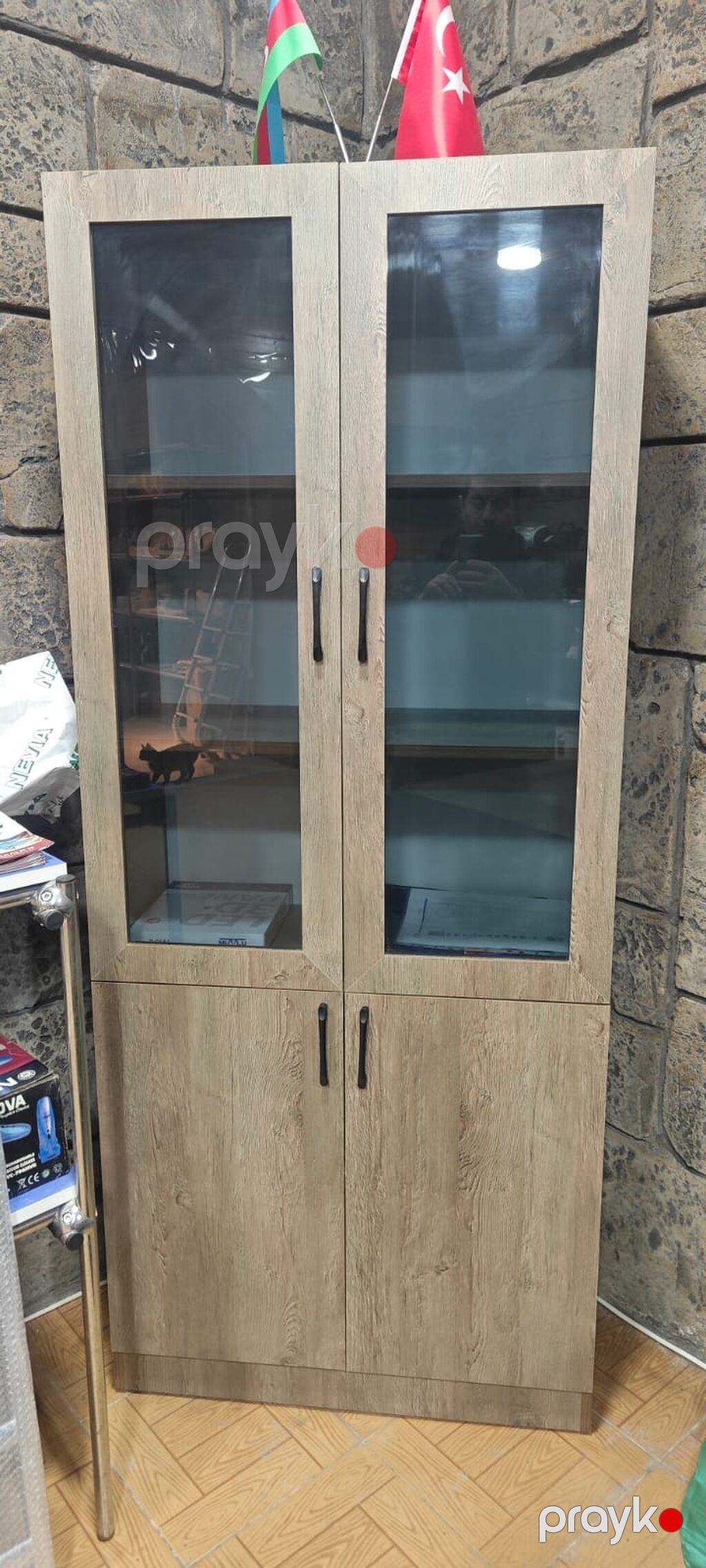 Ofis mebel dəsti Tərkib: - Direktor masası: geniş iş səthi, ön — Ofis mebeli, Bakı (2)