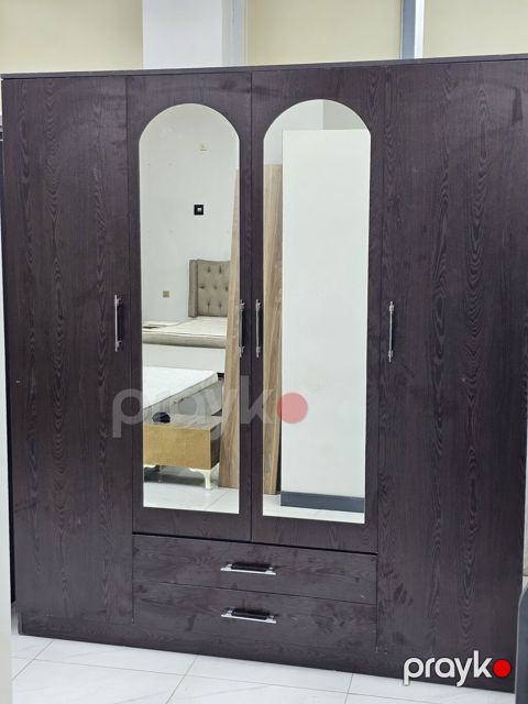 *Dolab satılır* Qiymet 245 Azn *Çatdırılma pulsuzdur* Eni 1.95 sm — Bakı