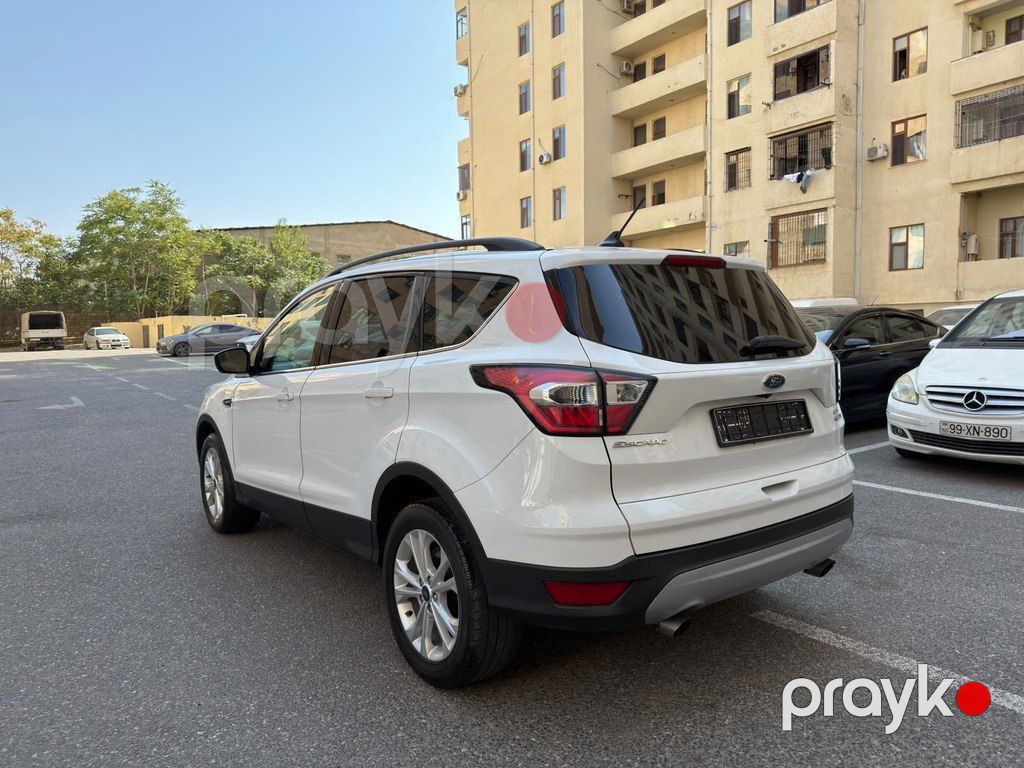 Ford Escape, 1.5 L, 2017 il, 129 000 km — Avtomobillər, Bakı (7)