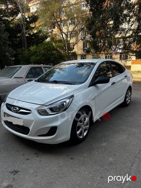 Hyundai Accent, 1.4 L, 2013 il, 230 000 km — Bakı