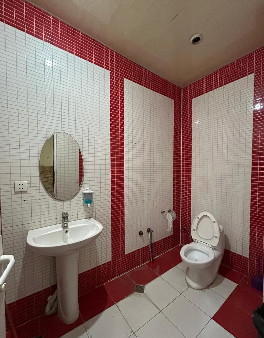 195 m² Yaxşı təmirli obyekt satılır — Əmlak, Bakı (10)