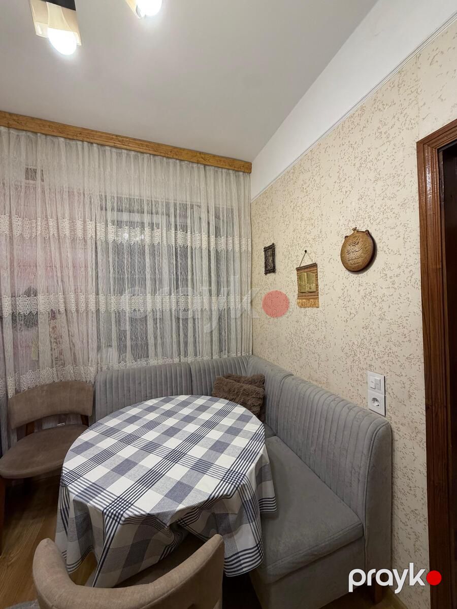 Satılır 2 otaqlı köhnə tikili 60 m² — Mənzil, Bakı (3)