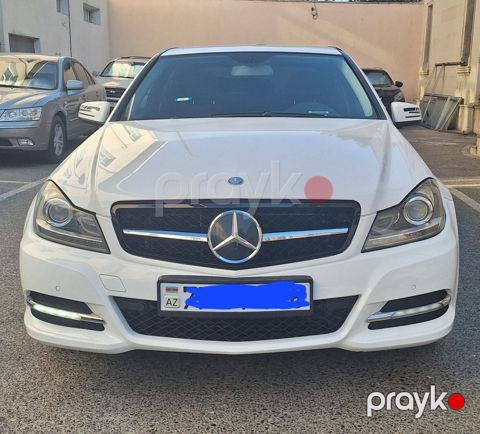 Mercedes C 180, 1.6 L, 2012 il, 118 000 km — Bakı